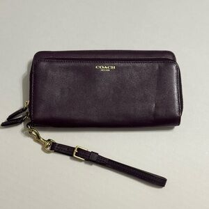 Coach Purple Wristlet Clutch in excellent condition!